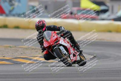 media/Jan-15-2023-SoCal Trackdays (Sun) [[c1237a034a]]/Turn 2 Set 2 (1155am)/